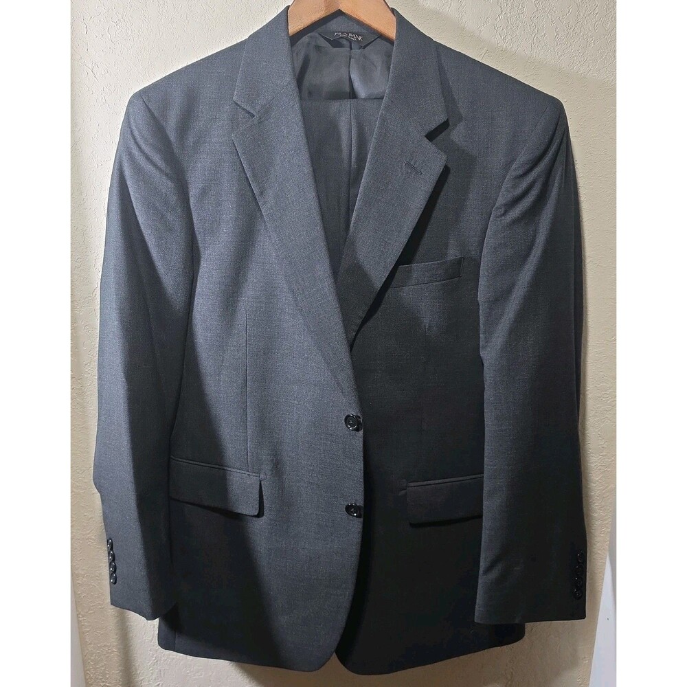 Joseph A Bank Classic Collection 2-Piece Suit 42R 36x30 Charcoal Gray 100% Wool